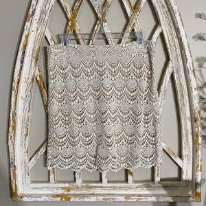 Forever 21 Lace skirt